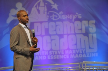 Dr. Ian Smith Dishes Healthy Living at Disney’s Dreamers Academy