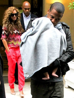 Beyonce, Jay-Z Take Blue Ivy To Paris: the Beauty Of Showing Kids the World